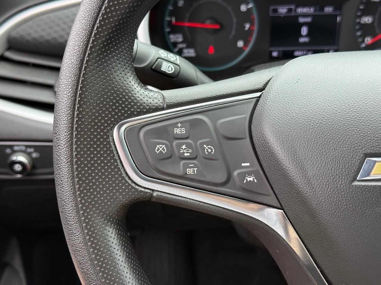 Chevrolet Malibu Vehicle Full-screen Gallery Image 13