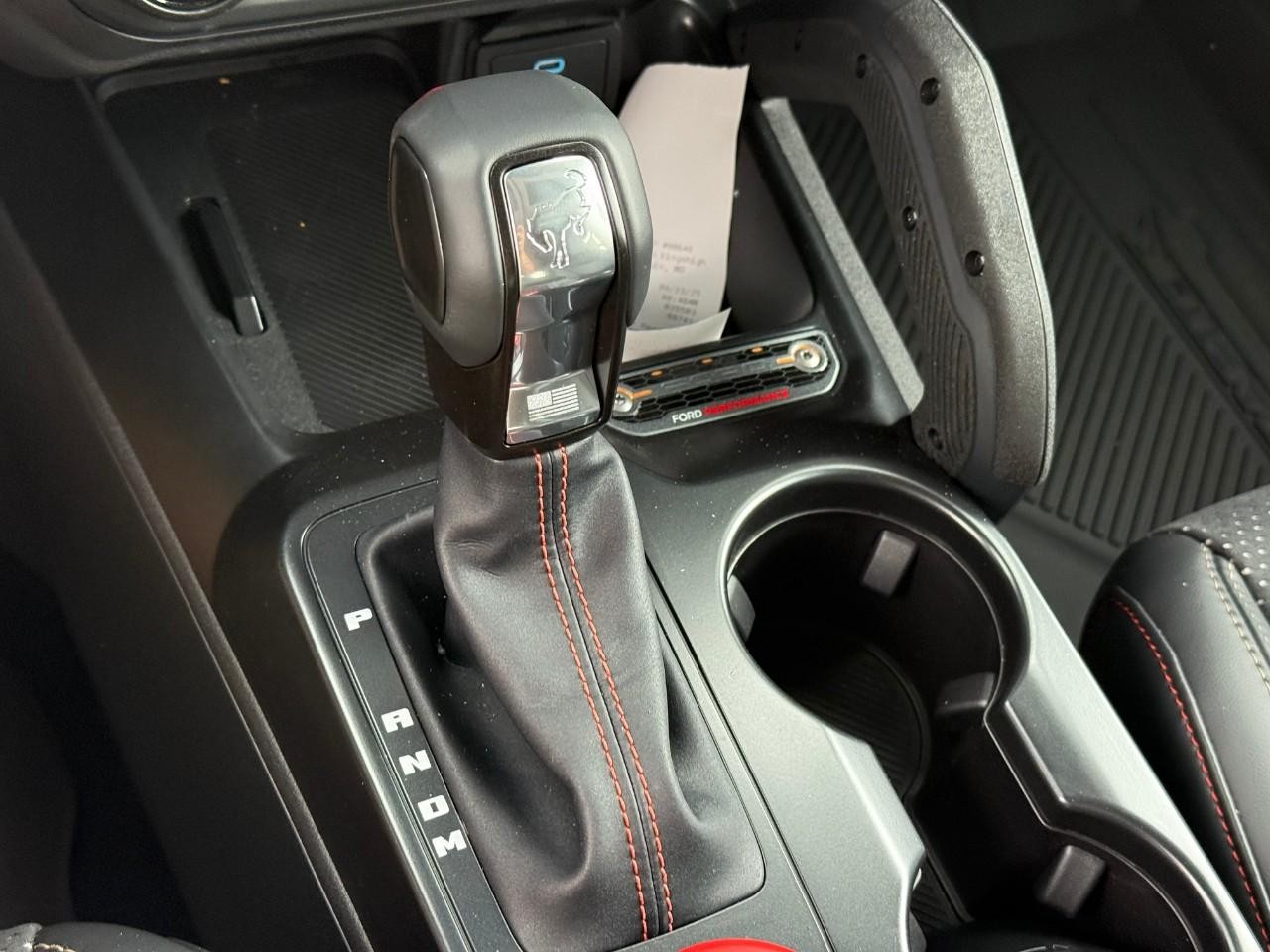 Ford Bronco Vehicle Full-screen Gallery Image 11