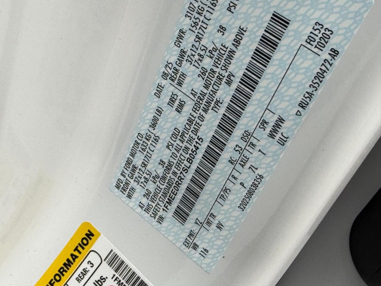 Ford Bronco Vehicle Full-screen Gallery Image 14