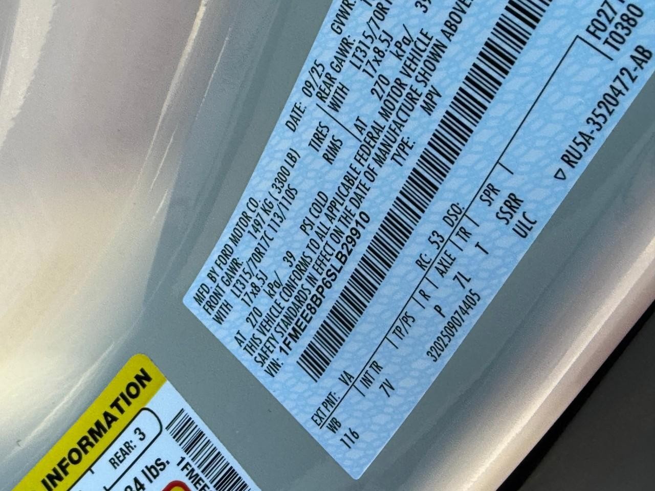 Ford Bronco Vehicle Full-screen Gallery Image 17