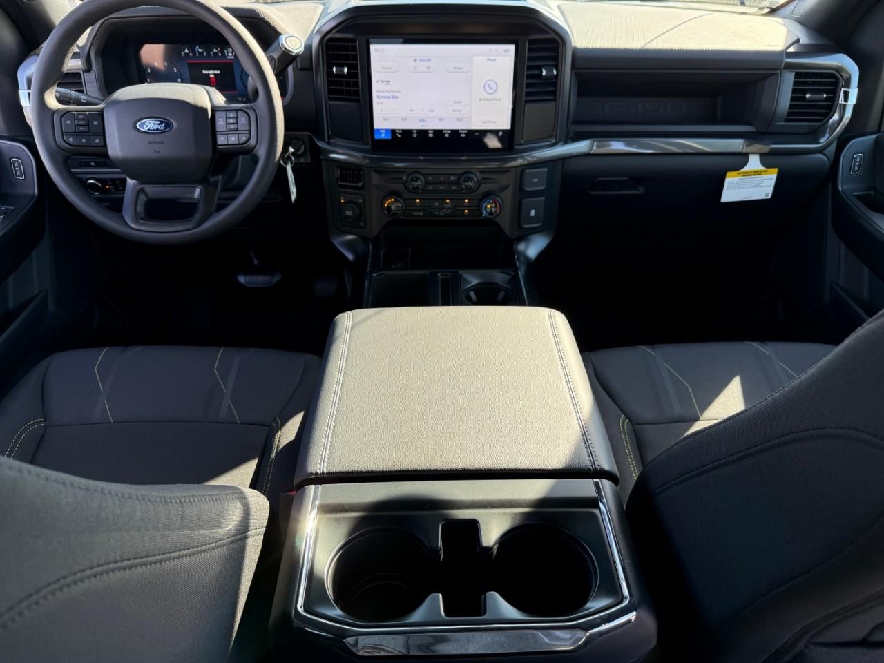 Ford F-150 Vehicle Full-screen Gallery Image 06