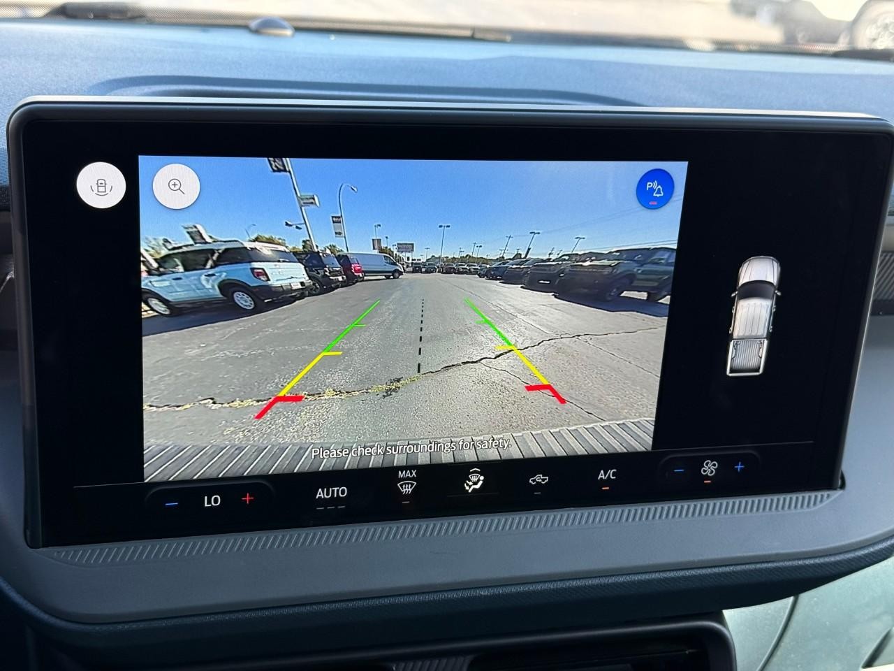 Ford Maverick Vehicle Full-screen Gallery Image 16