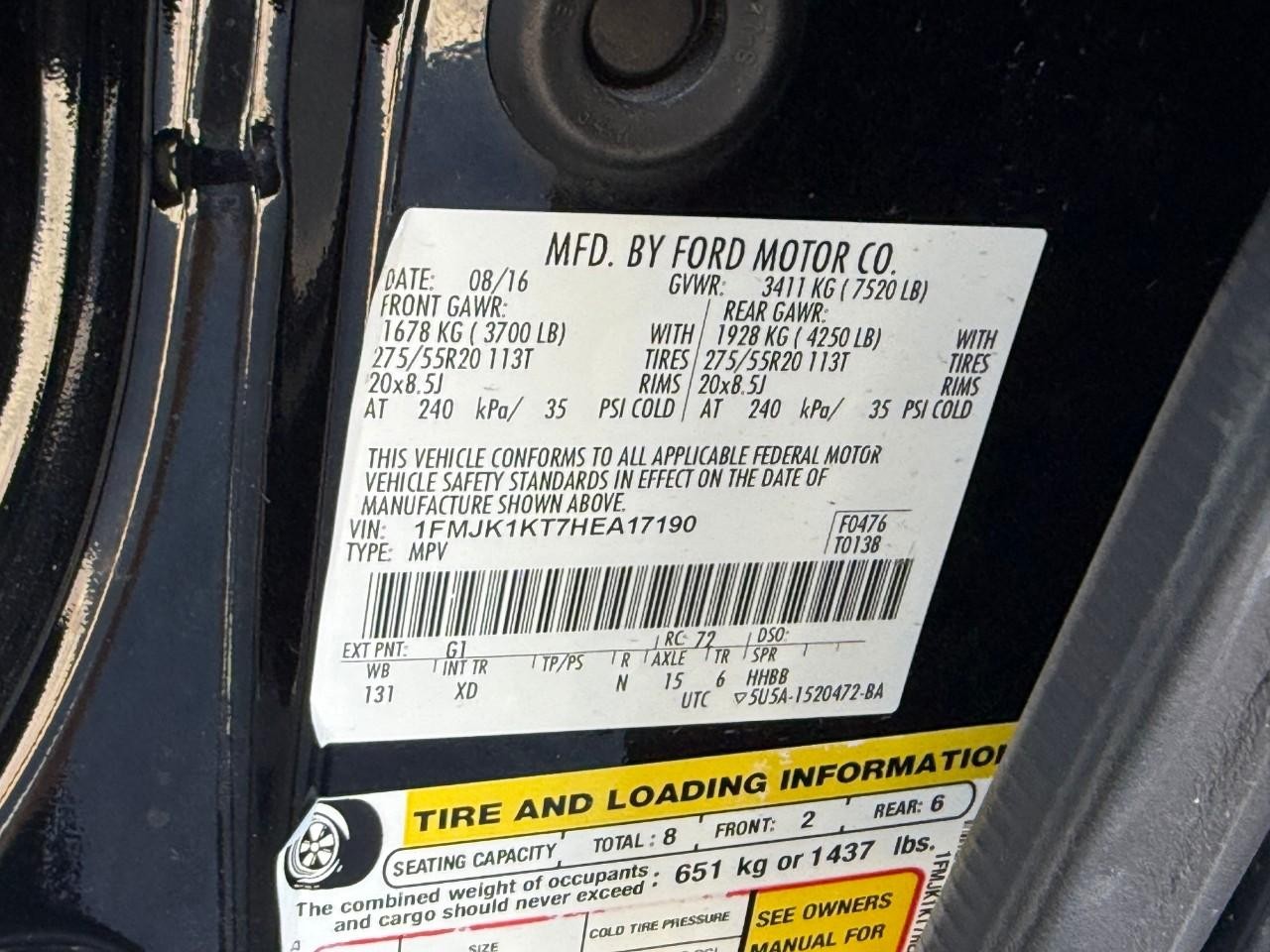 Ford Expedition EL Vehicle Full-screen Gallery Image 20