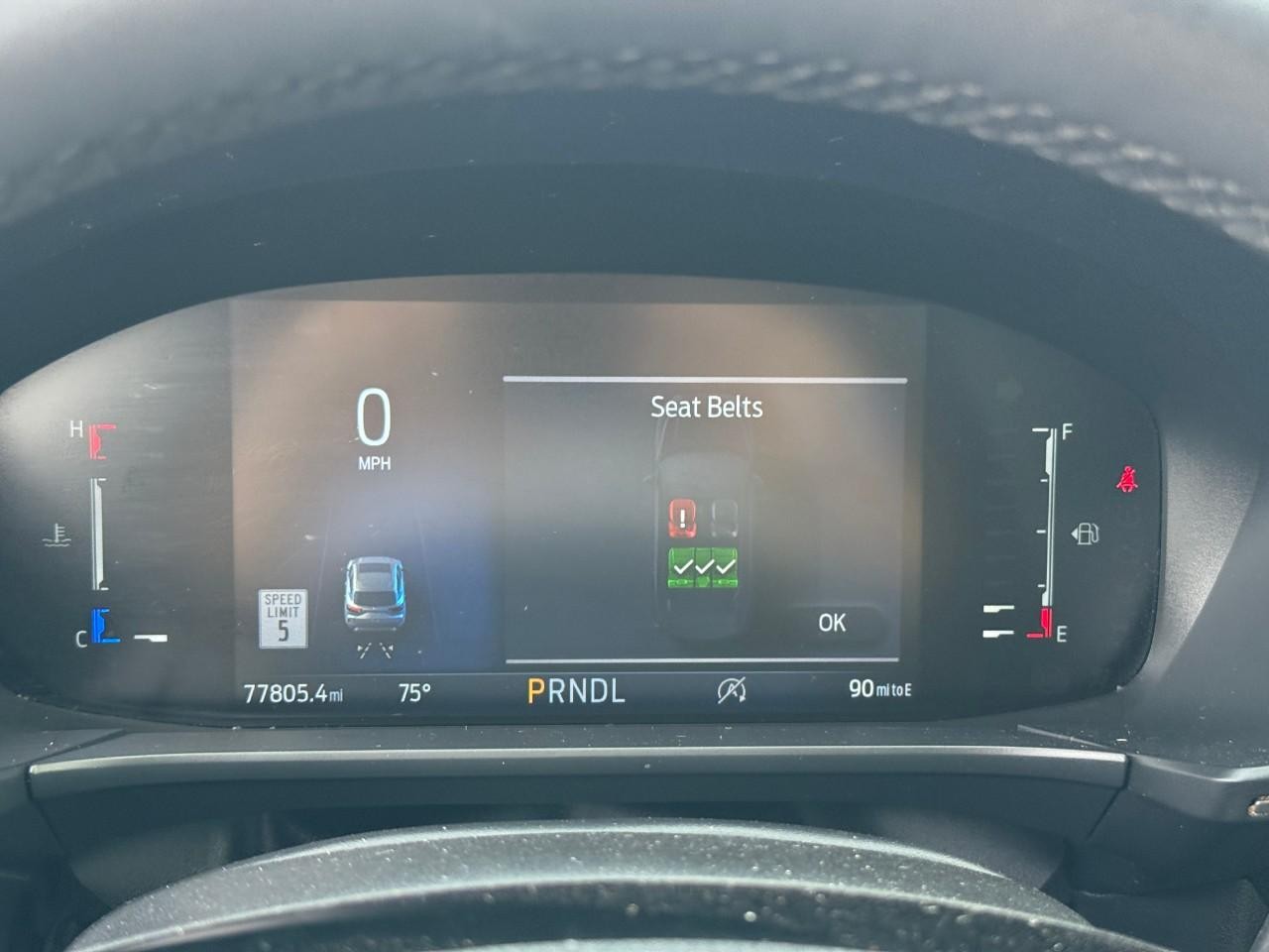 Ford Escape Vehicle Full-screen Gallery Image 17