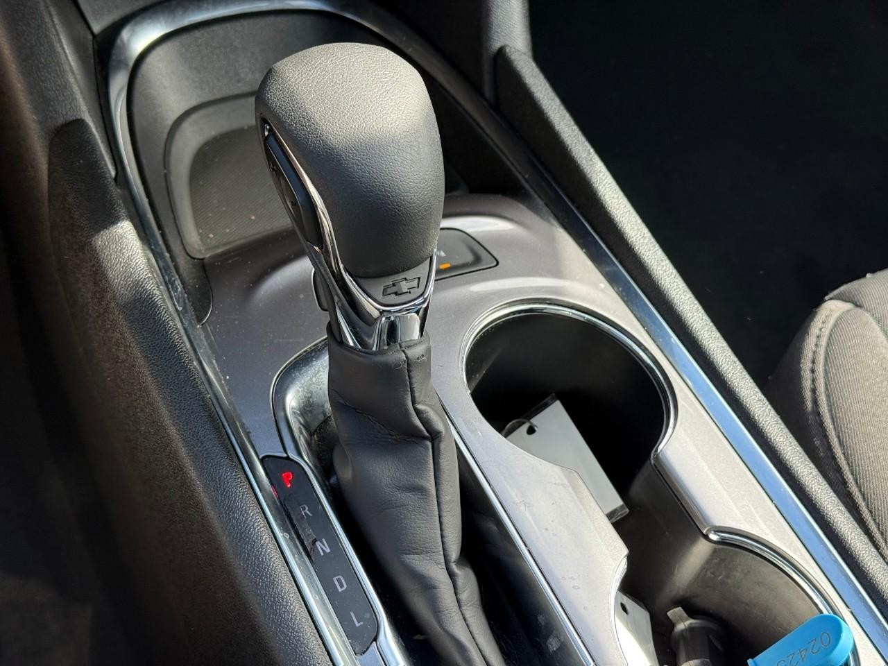 Chevrolet Malibu Vehicle Full-screen Gallery Image 16