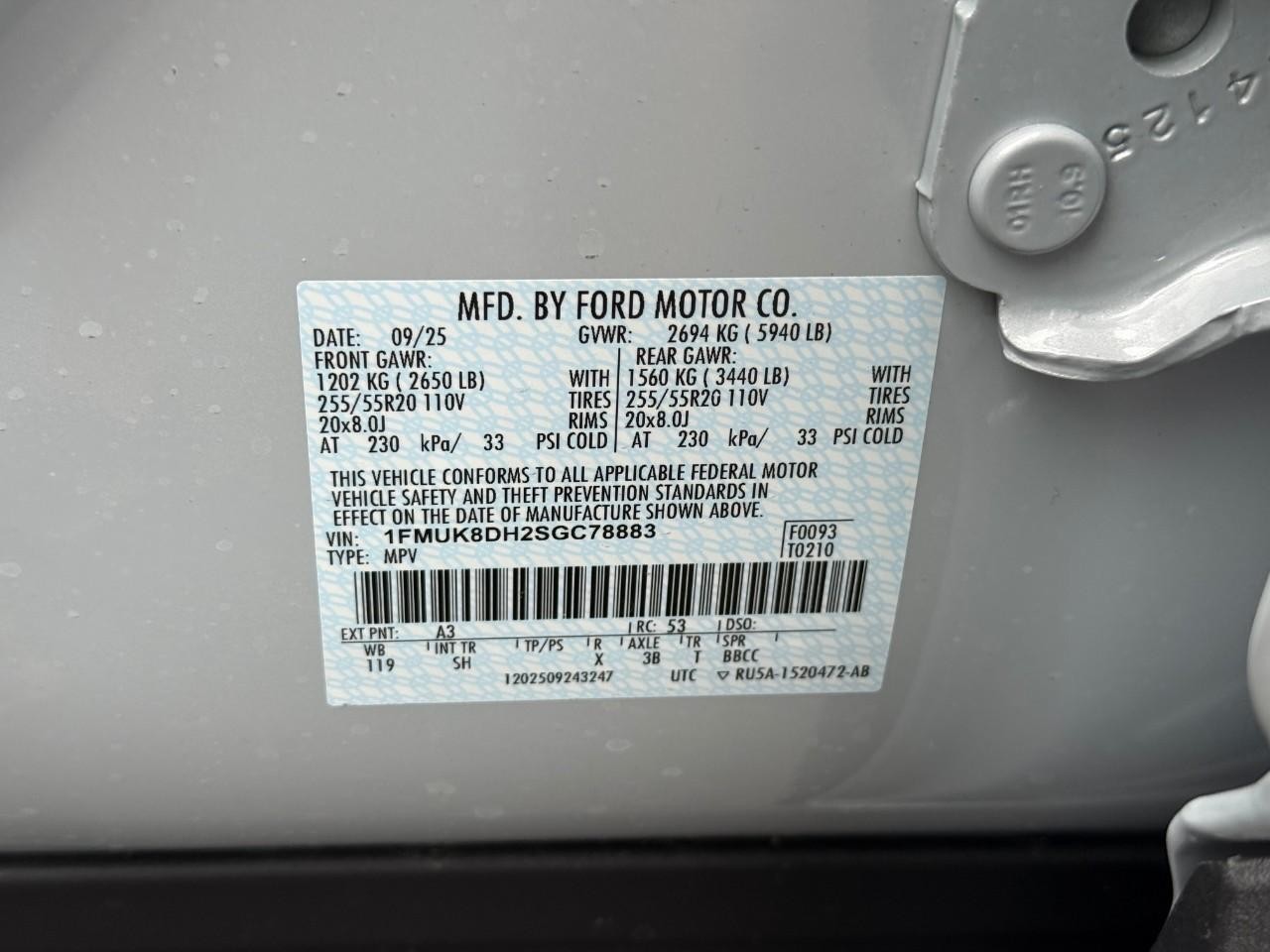 Ford Explorer Vehicle Full-screen Gallery Image 20