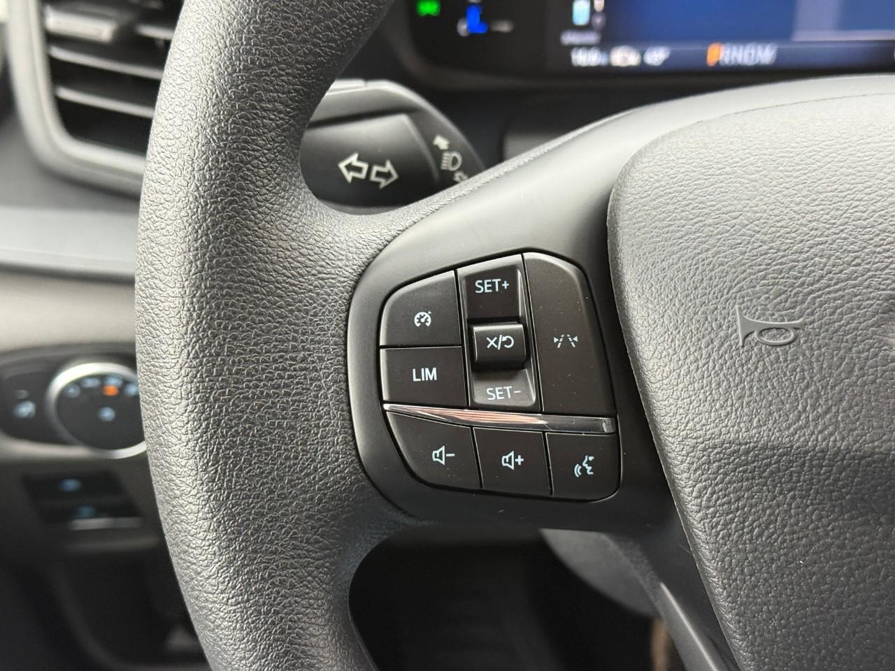 Ford Transit Cargo Van Vehicle Full-screen Gallery Image 10