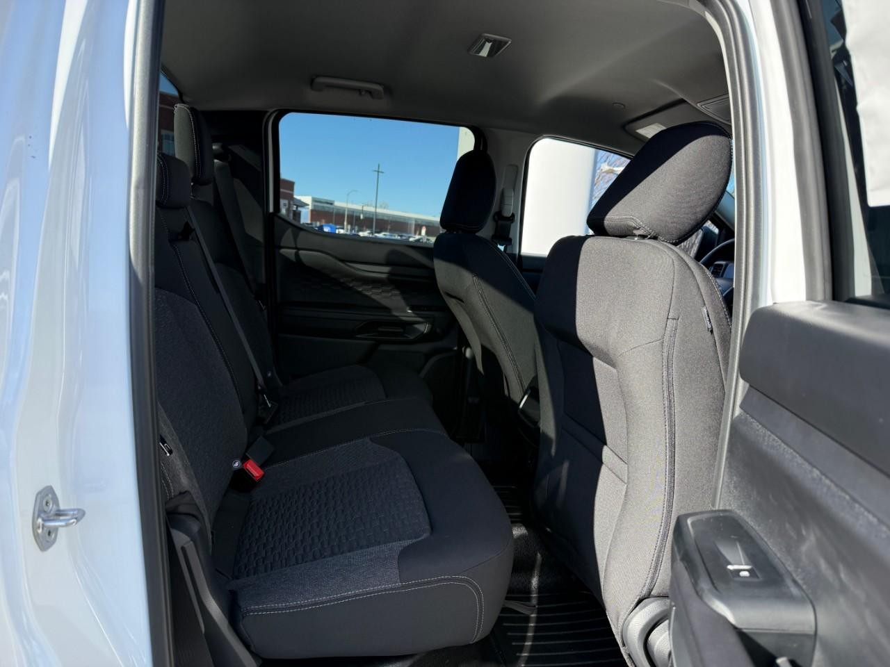 Ford Ranger Vehicle Full-screen Gallery Image 05
