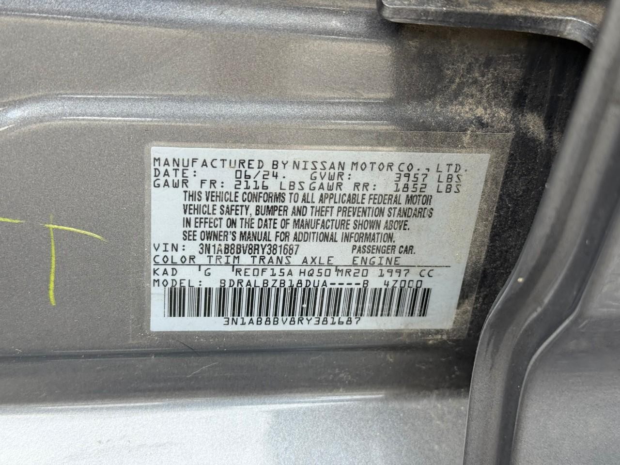 Nissan Sentra Vehicle Full-screen Gallery Image 17