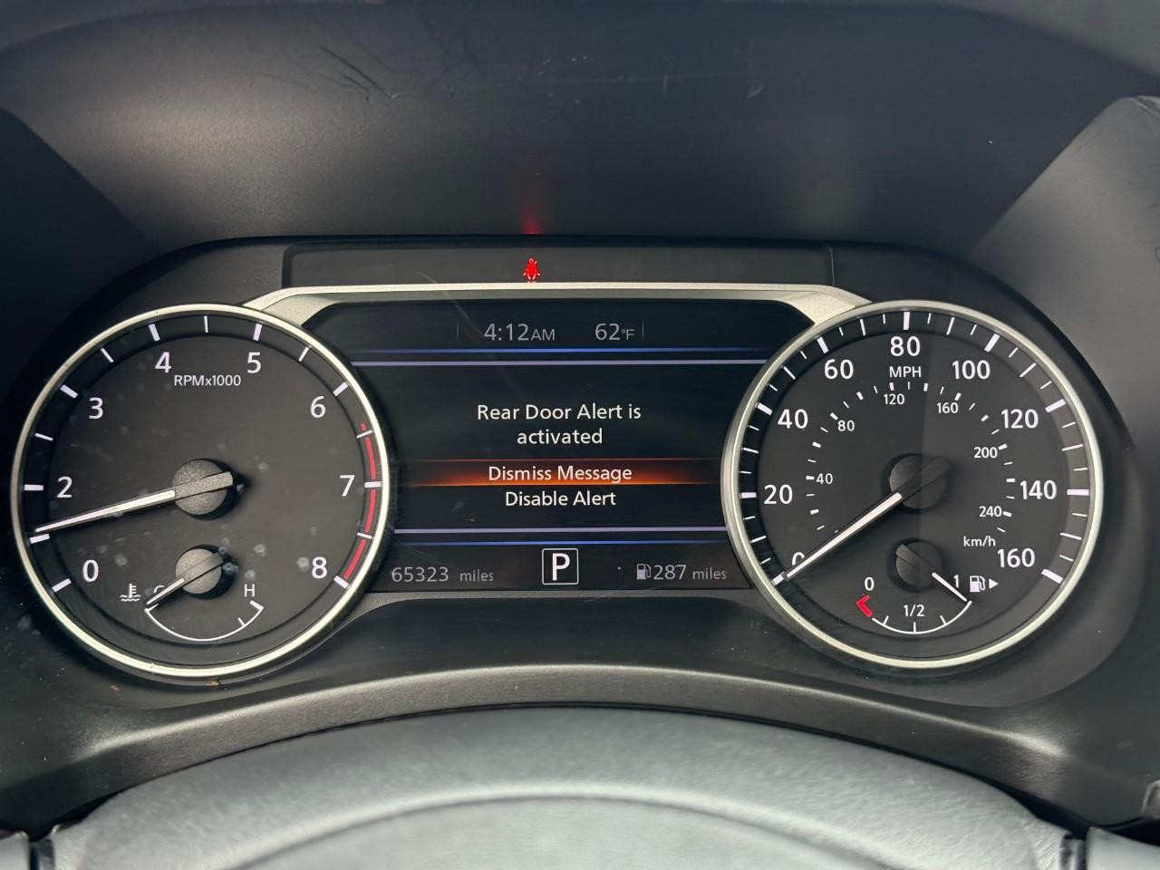 Nissan Sentra Vehicle Full-screen Gallery Image 14