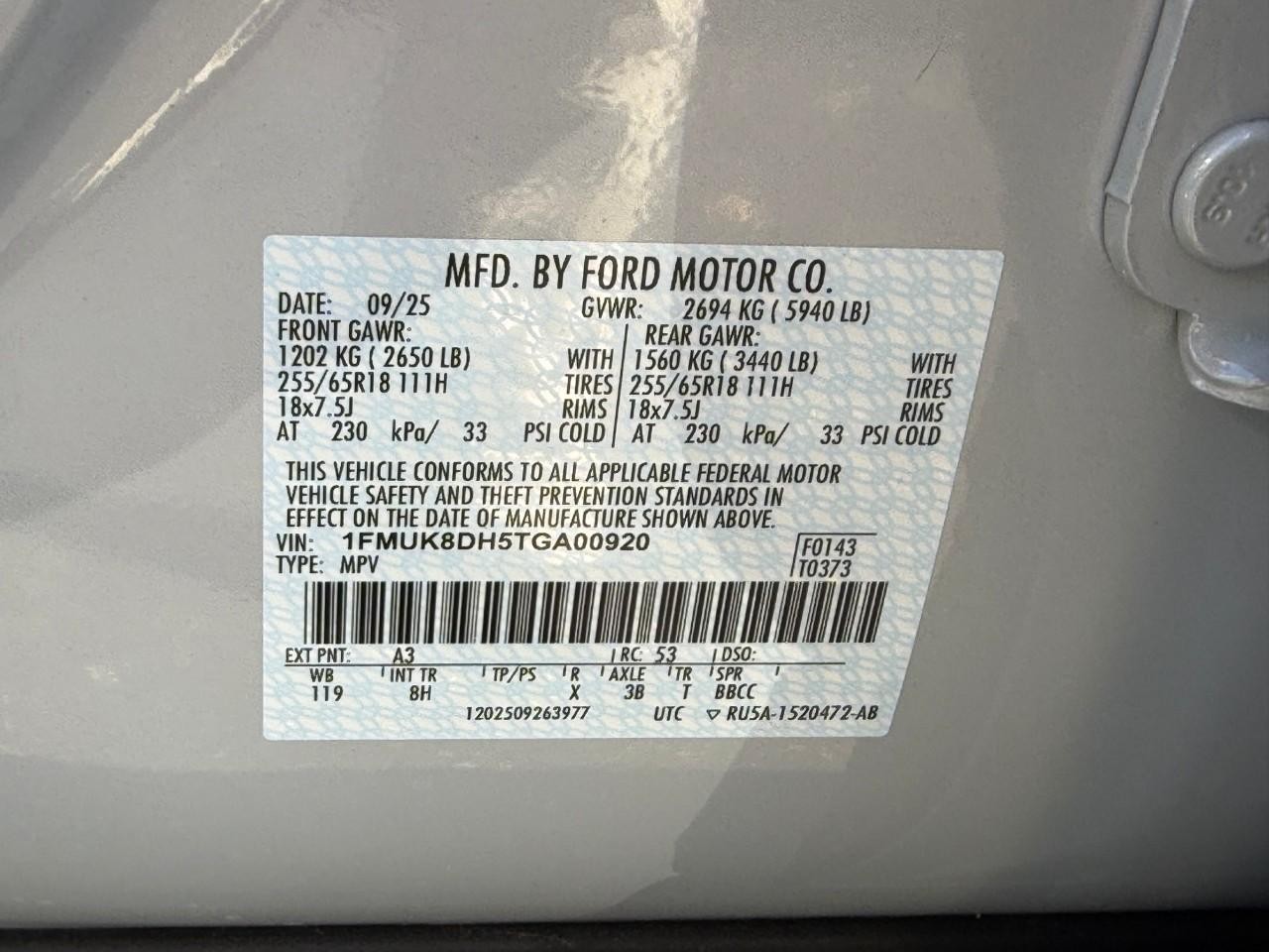 Ford Explorer Vehicle Full-screen Gallery Image 19