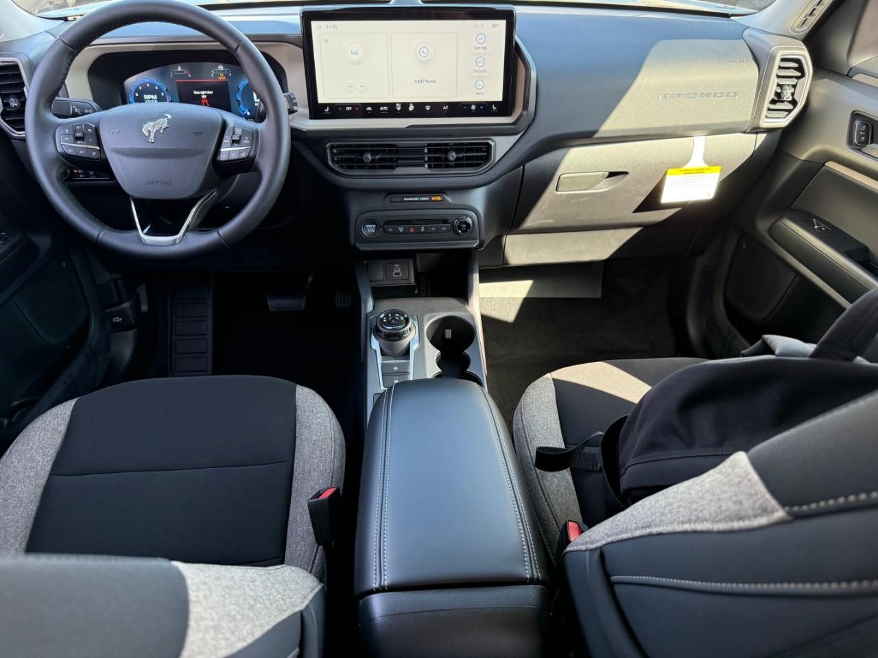 Ford Bronco Sport Vehicle Full-screen Gallery Image 06