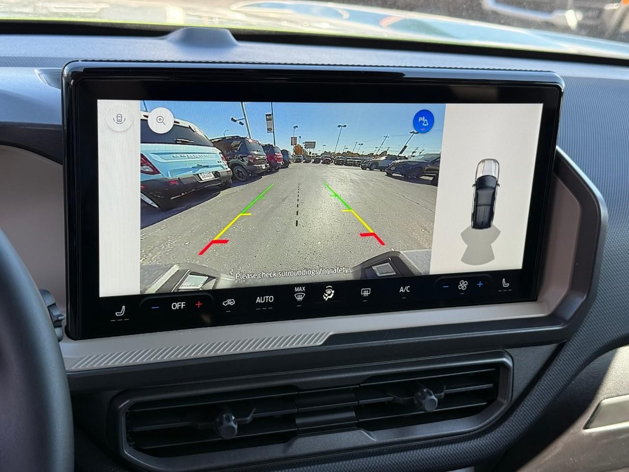 Ford Bronco Sport Vehicle Full-screen Gallery Image 17