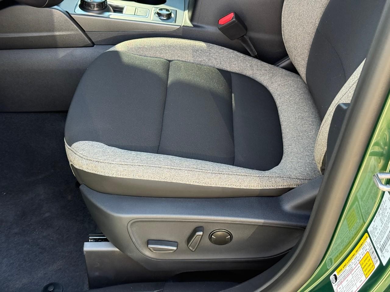 Ford Bronco Sport Vehicle Full-screen Gallery Image 11