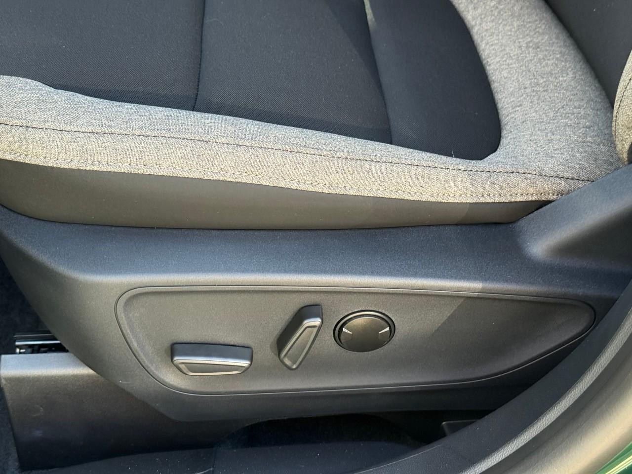 Ford Bronco Sport Vehicle Full-screen Gallery Image 12