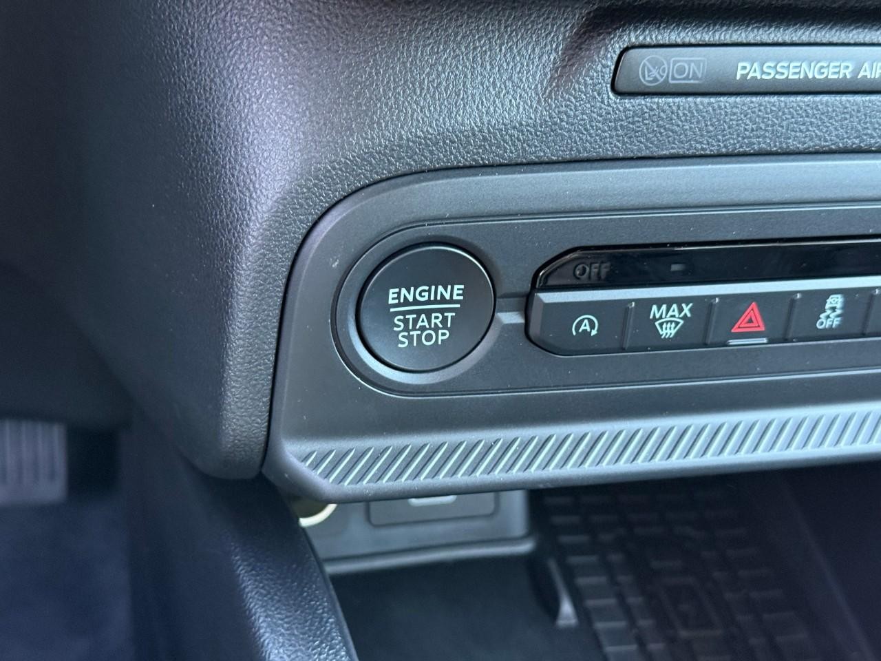 Ford Bronco Sport Vehicle Full-screen Gallery Image 16