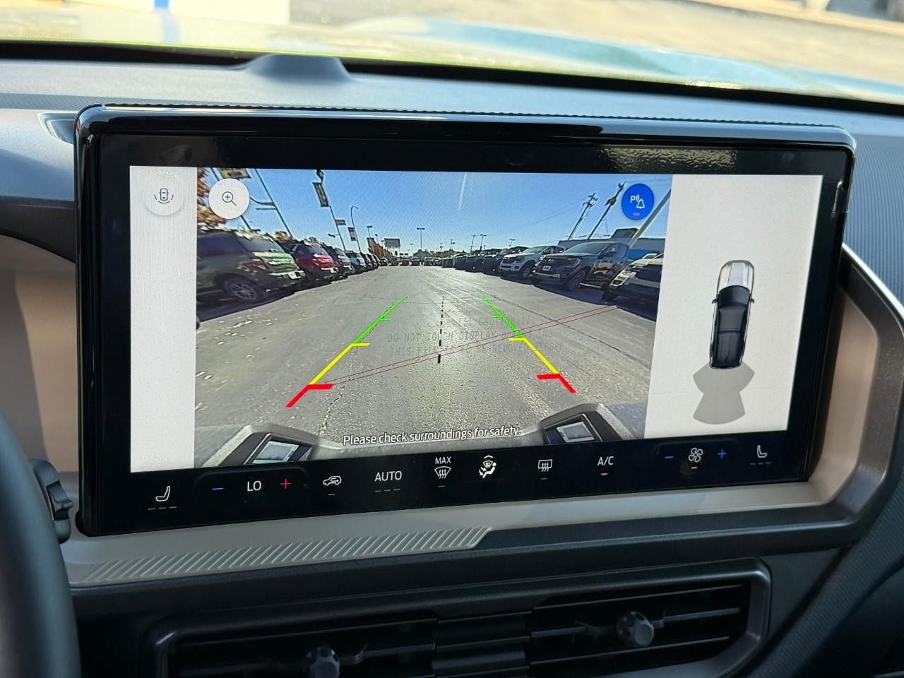 Ford Bronco Sport Vehicle Full-screen Gallery Image 17