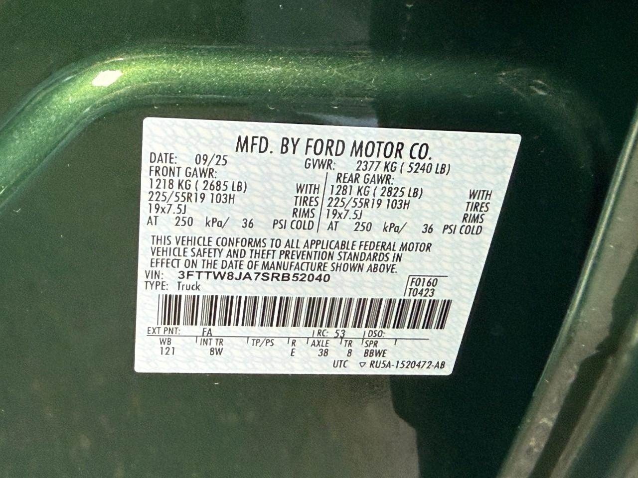 Ford Maverick Vehicle Full-screen Gallery Image 18