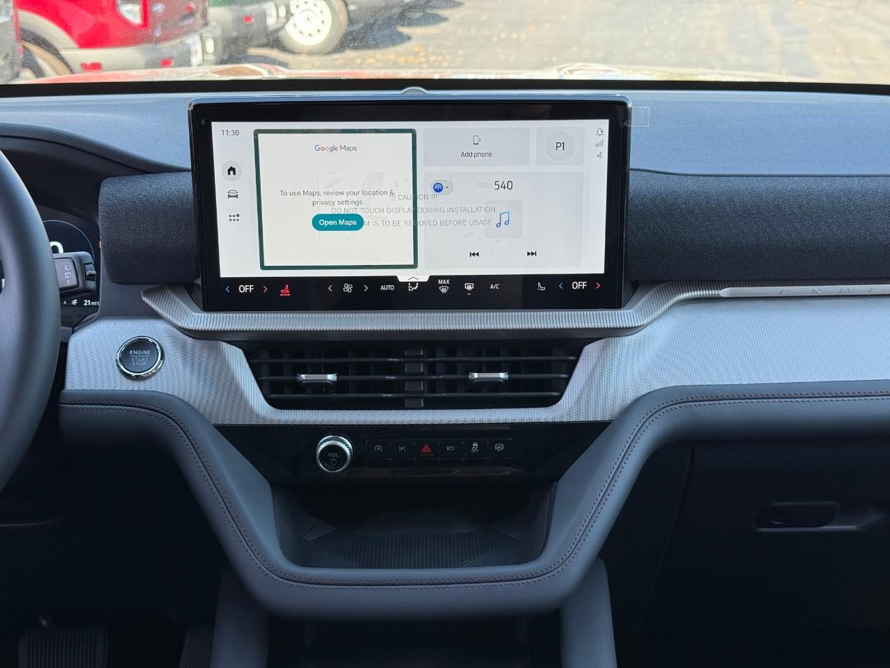 Ford Explorer Vehicle Full-screen Gallery Image 07