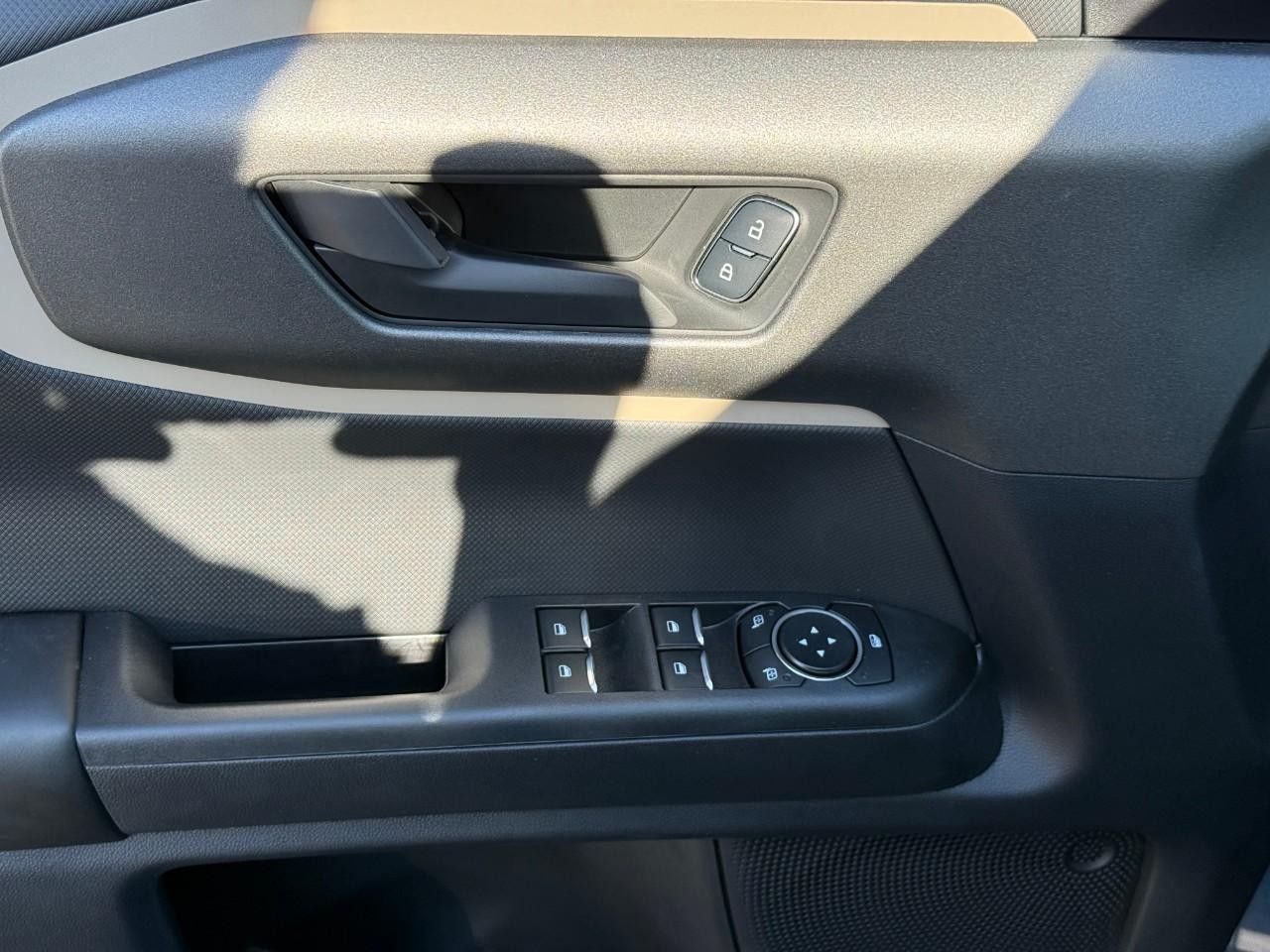 Ford Bronco Sport Vehicle Full-screen Gallery Image 10