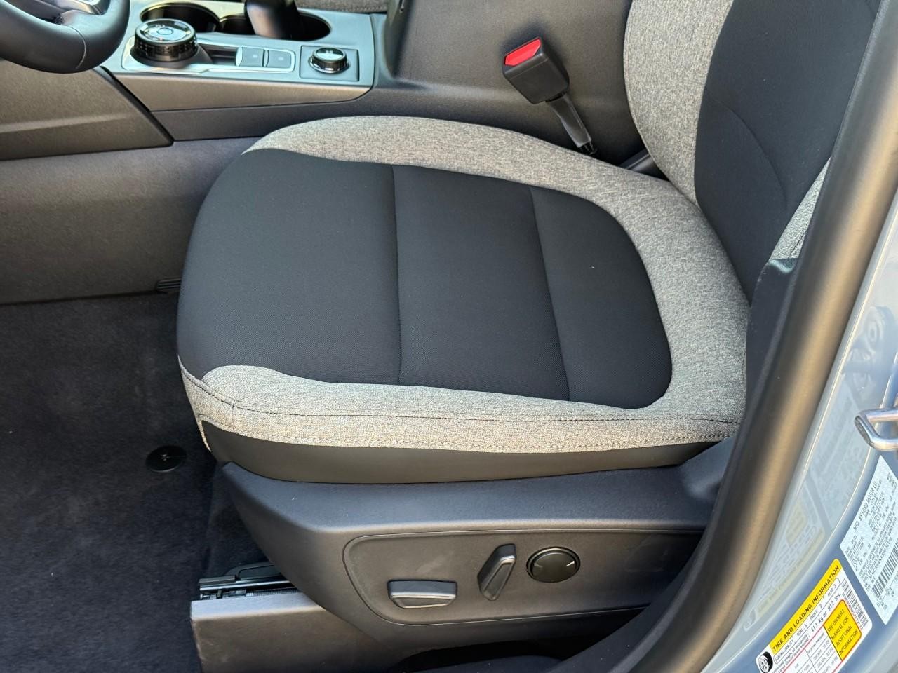 Ford Bronco Sport Vehicle Full-screen Gallery Image 11