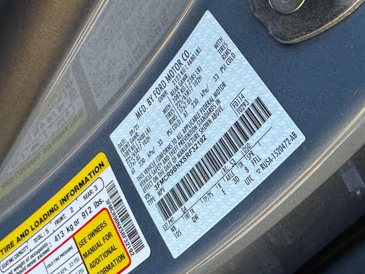 Ford Bronco Sport Vehicle Full-screen Gallery Image 18