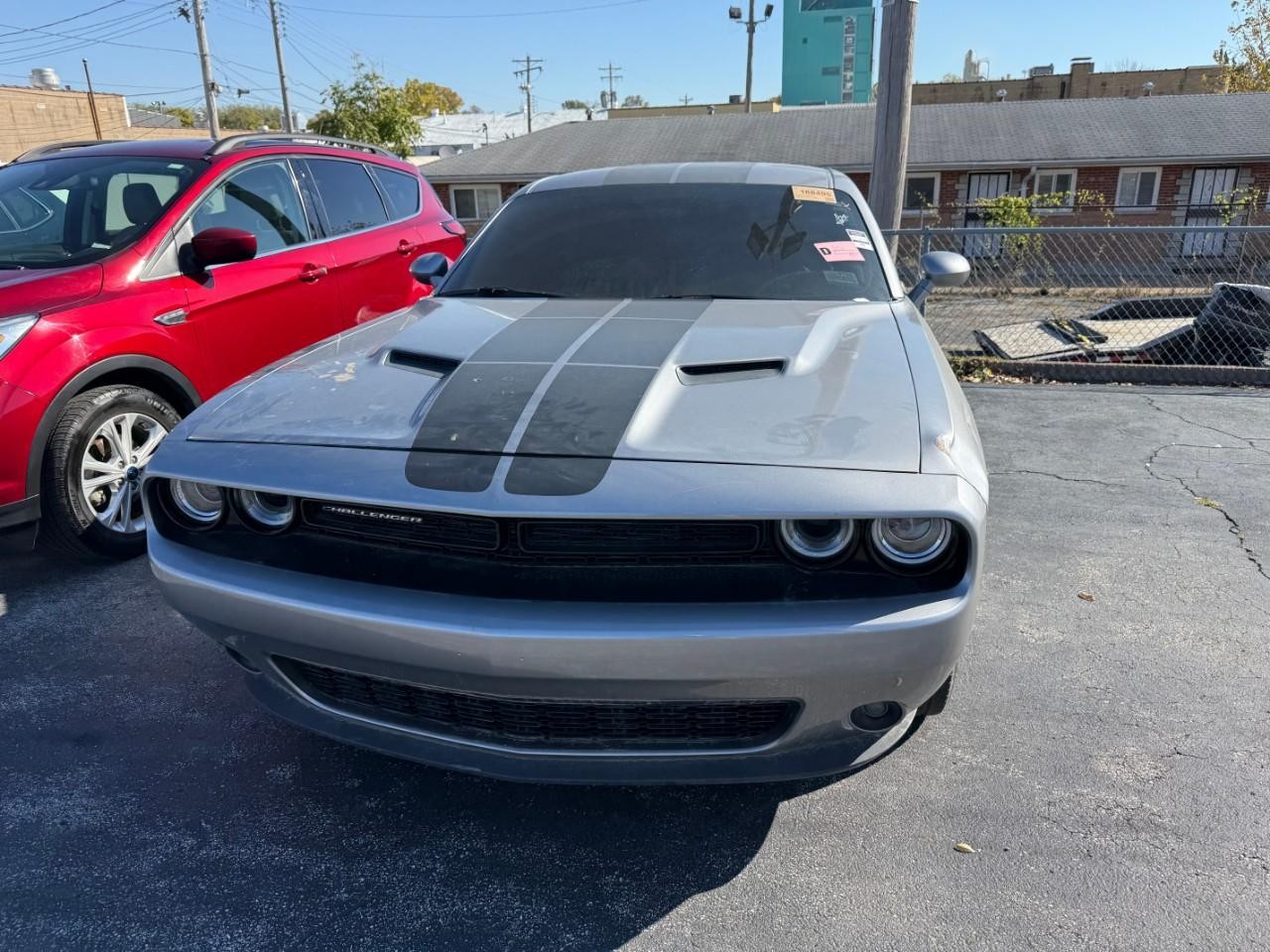 Dodge Challenger Vehicle Full-screen Gallery Image 04