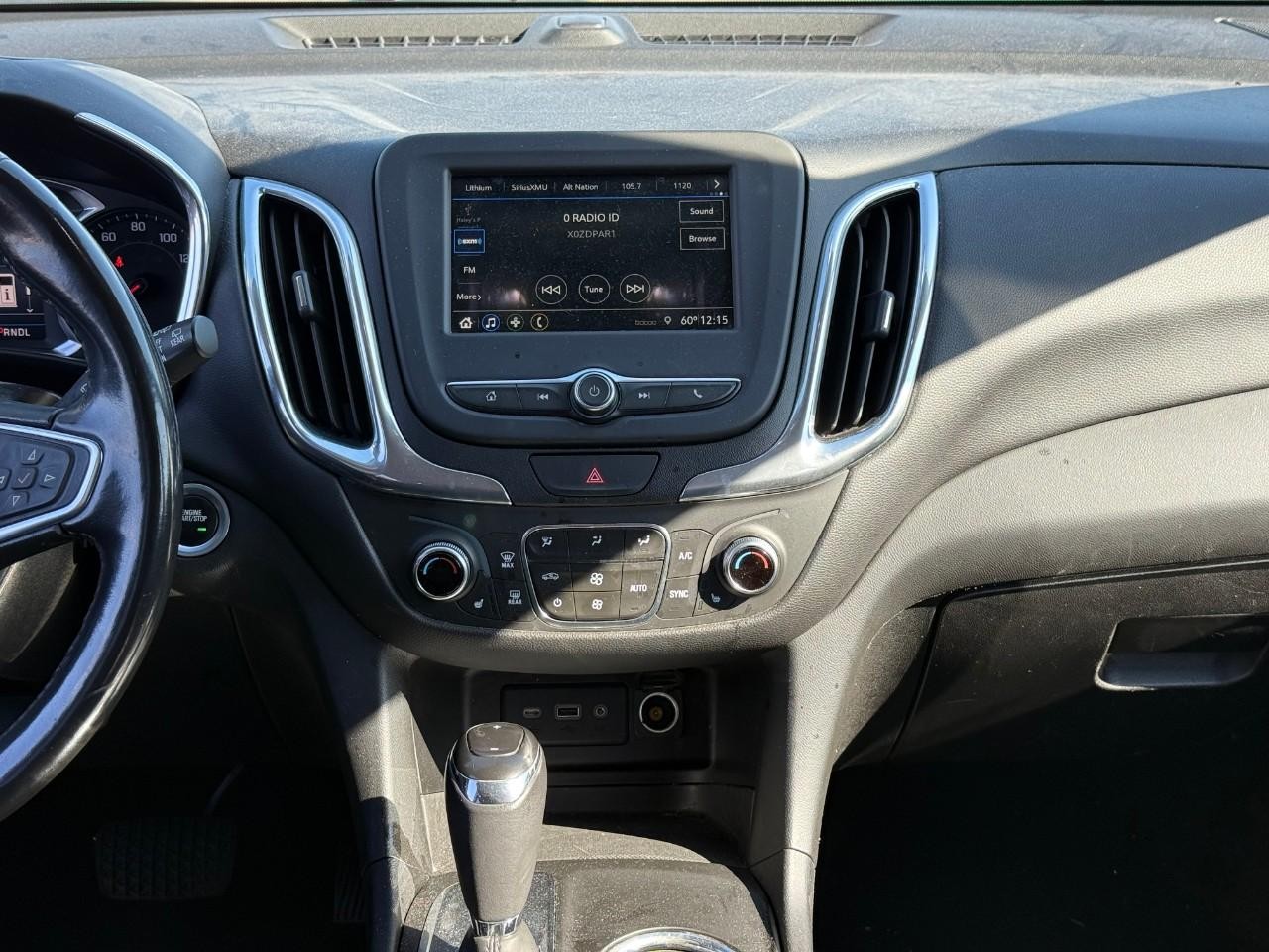 Chevrolet Equinox Vehicle Full-screen Gallery Image 08