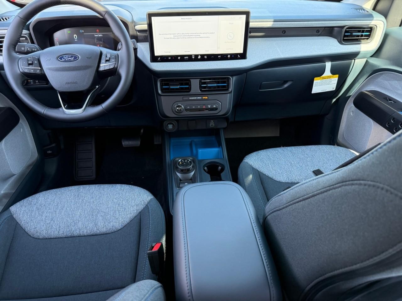 Ford Maverick Vehicle Full-screen Gallery Image 06