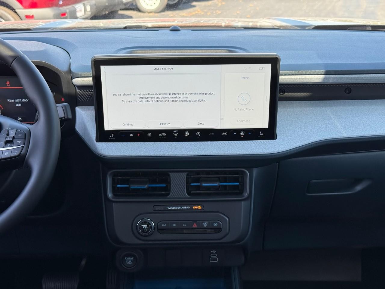 Ford Maverick Vehicle Full-screen Gallery Image 08