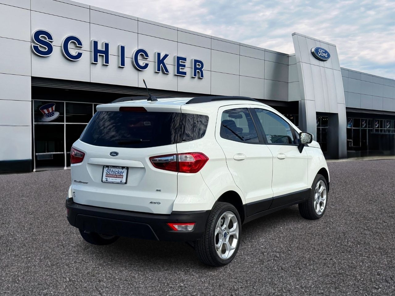 Ford EcoSport Vehicle Full-screen Gallery Image 02