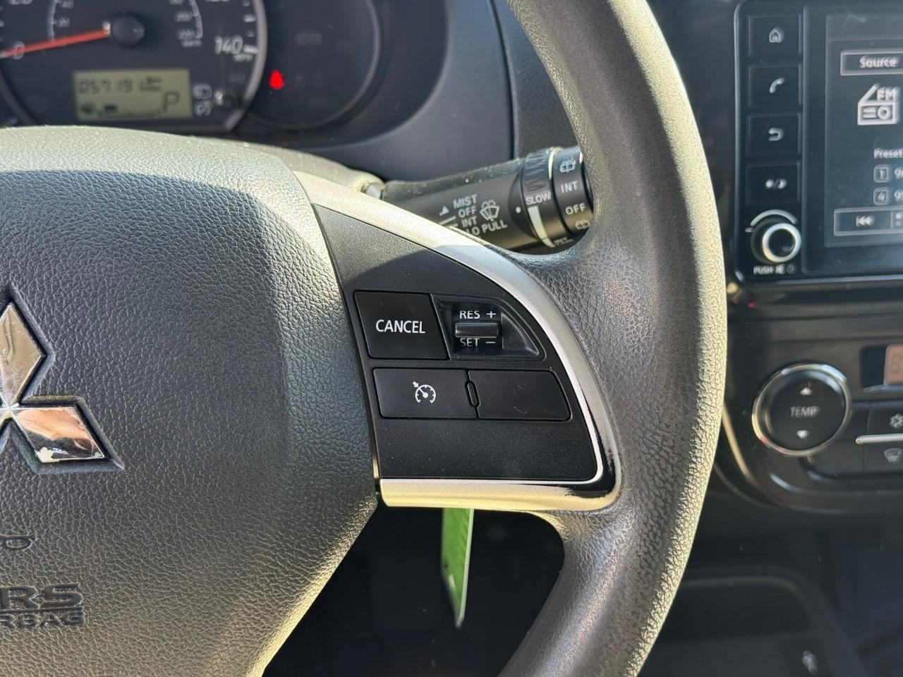 Mitsubishi Mirage Vehicle Full-screen Gallery Image 14