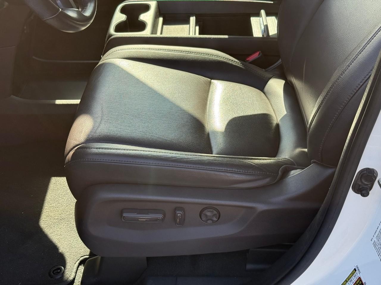 Honda Odyssey Vehicle Full-screen Gallery Image 12