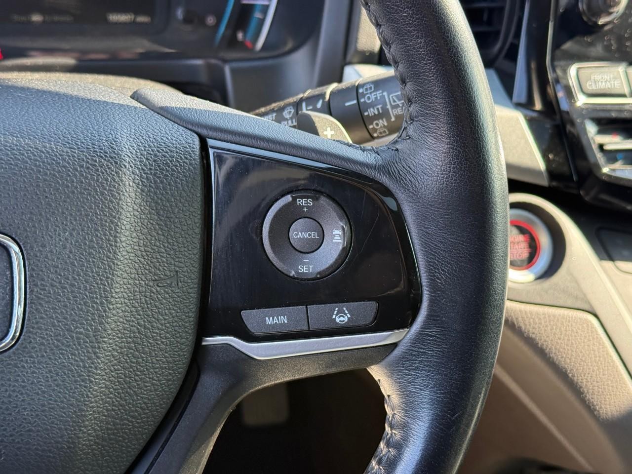 Honda Odyssey Vehicle Full-screen Gallery Image 15