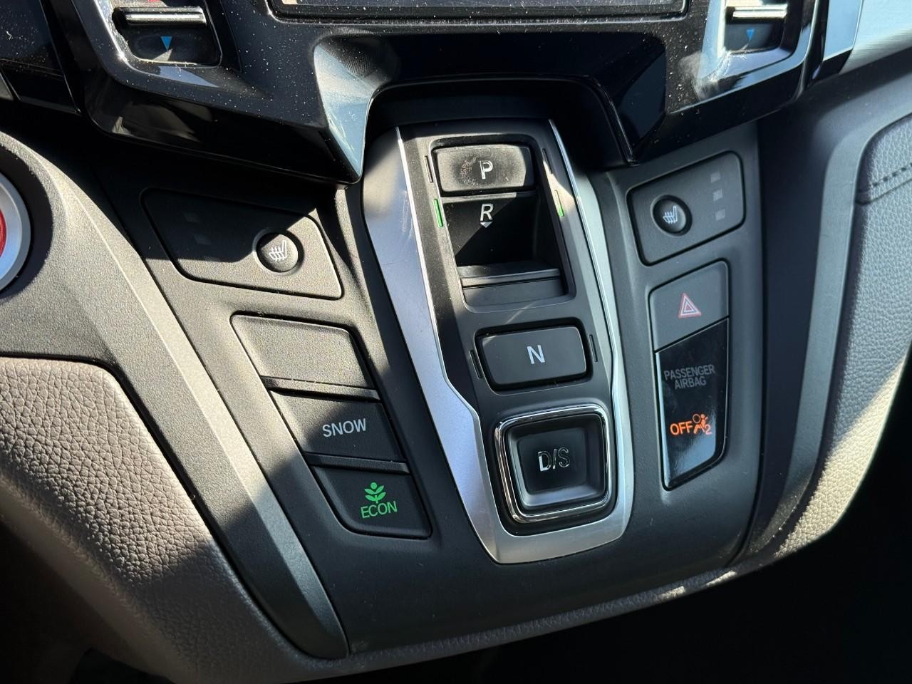 Honda Odyssey Vehicle Full-screen Gallery Image 16