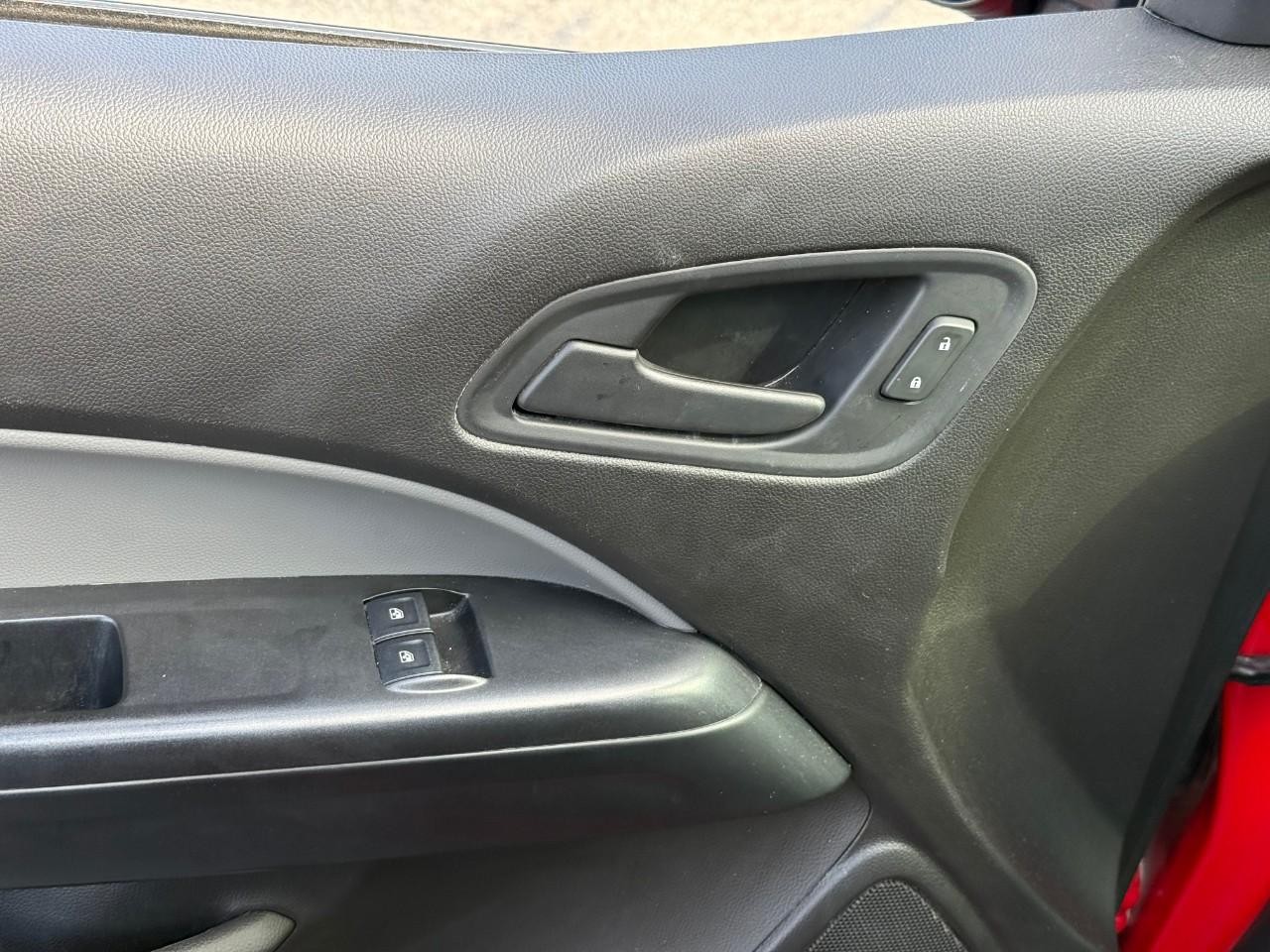 Chevrolet Colorado Vehicle Full-screen Gallery Image 08