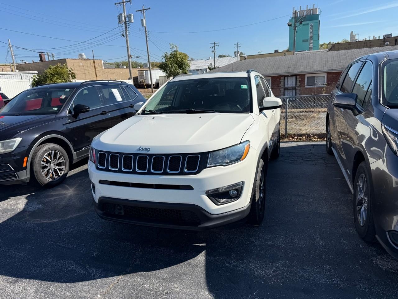 Jeep Compass Vehicle Full-screen Gallery Image 04