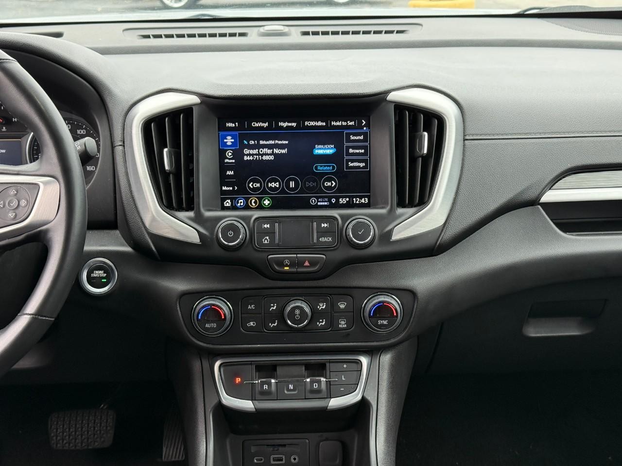 GMC Terrain Vehicle Full-screen Gallery Image 14