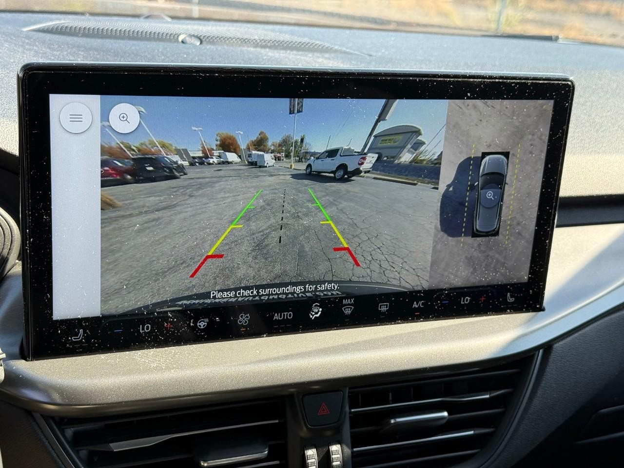 Ford Escape Vehicle Full-screen Gallery Image 19