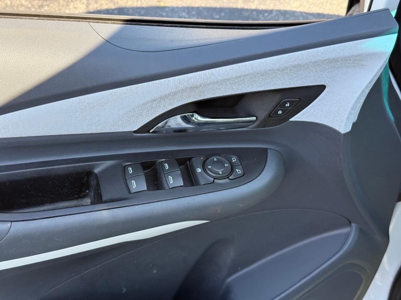 Chevrolet Bolt EV Vehicle Full-screen Gallery Image 10