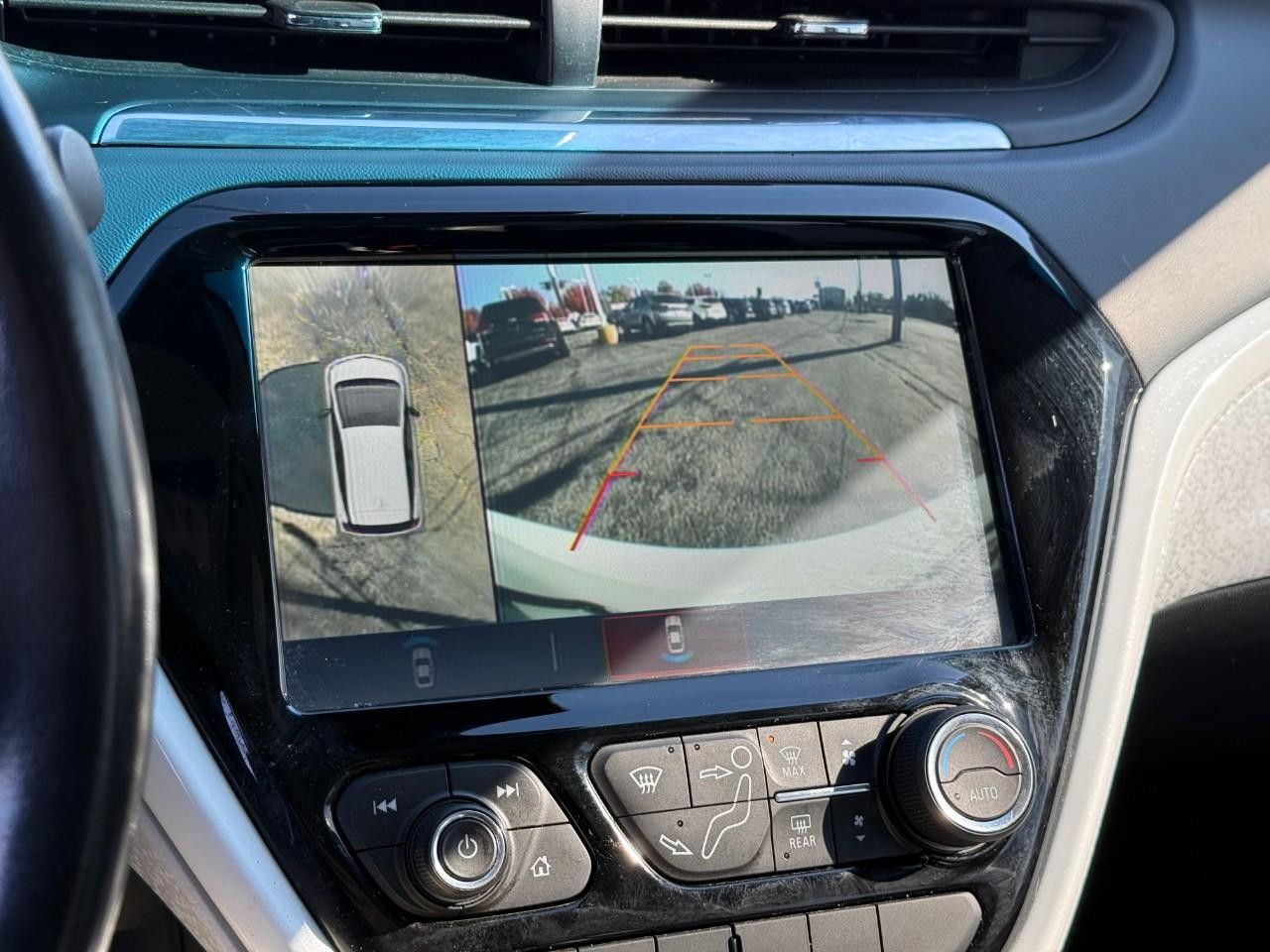 Chevrolet Bolt EV Vehicle Full-screen Gallery Image 15