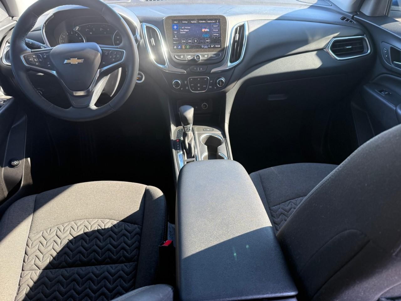 Chevrolet Equinox Vehicle Full-screen Gallery Image 06