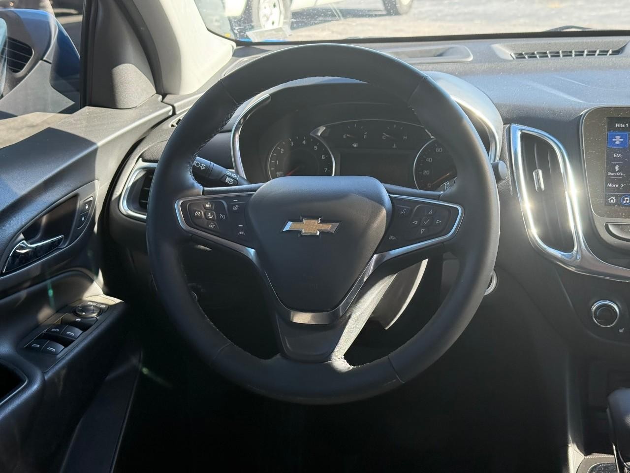Chevrolet Equinox Vehicle Full-screen Gallery Image 07