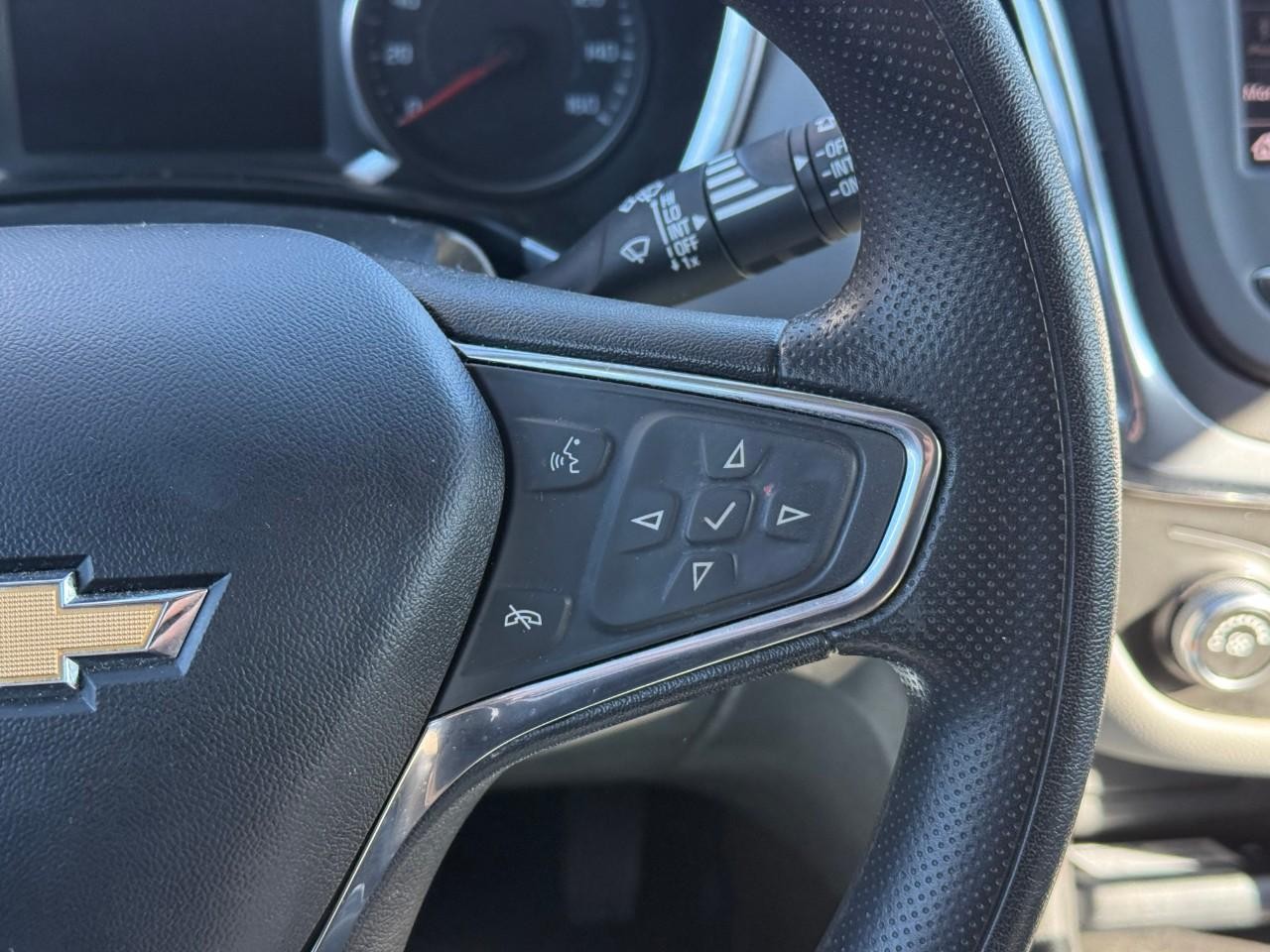 Chevrolet Equinox Vehicle Full-screen Gallery Image 14