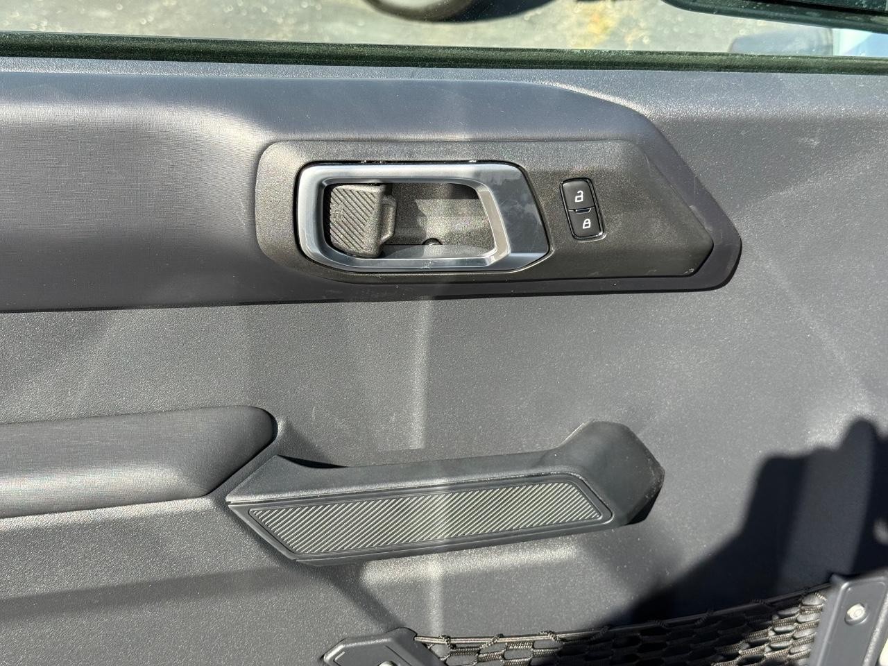 Ford Bronco Vehicle Full-screen Gallery Image 10