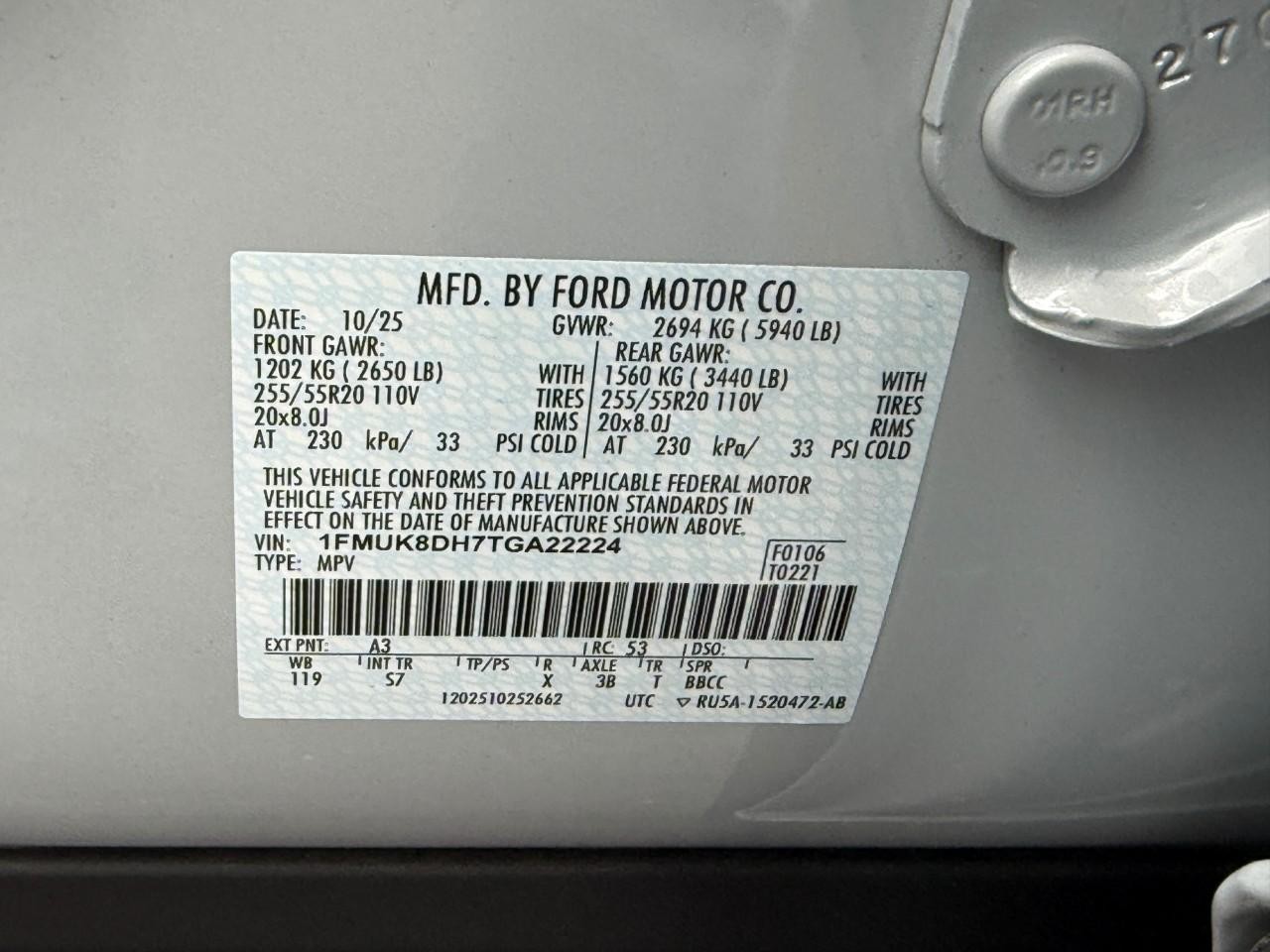 Ford Explorer Vehicle Full-screen Gallery Image 20