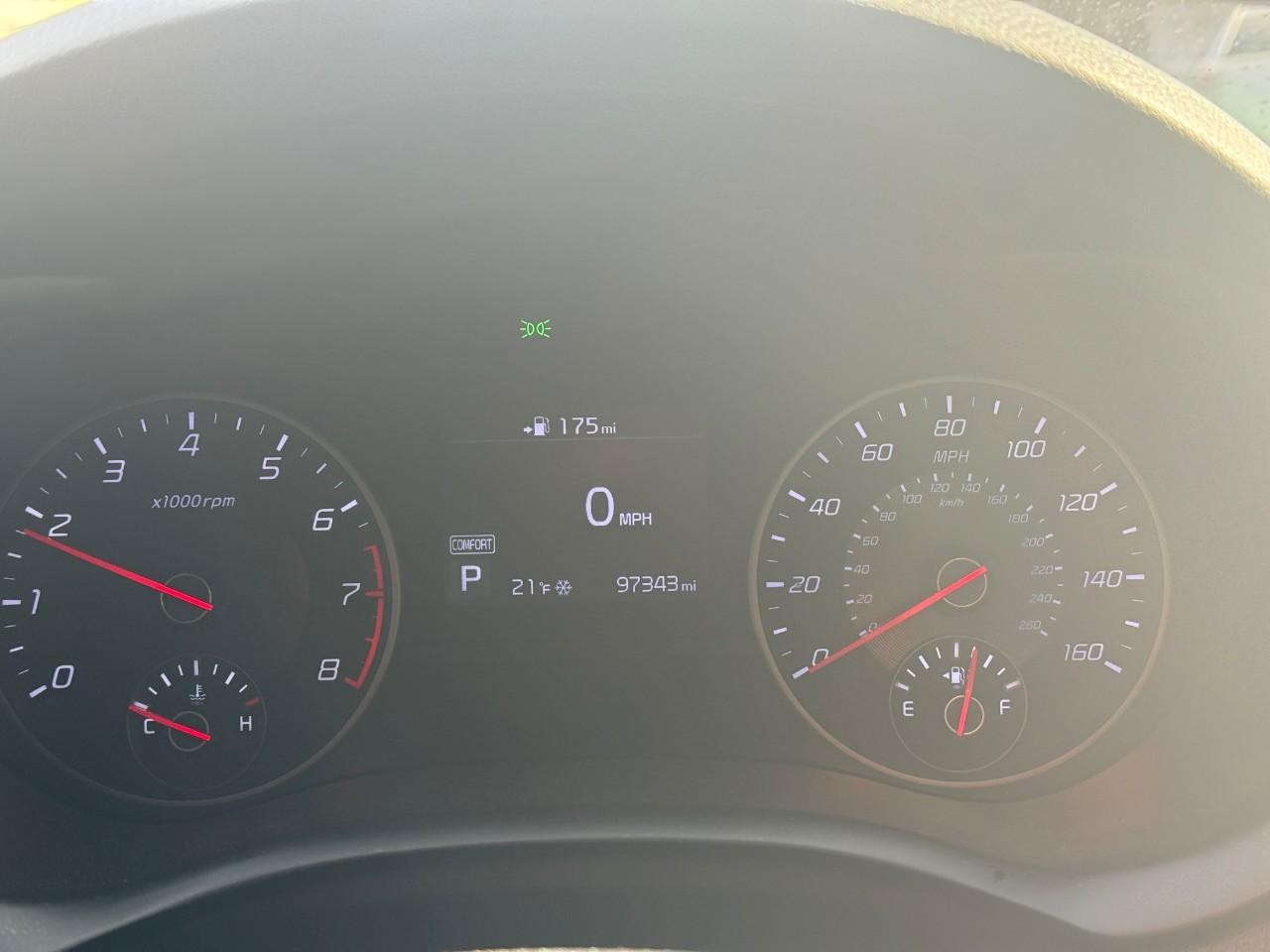 Kia Stinger Vehicle Full-screen Gallery Image 20