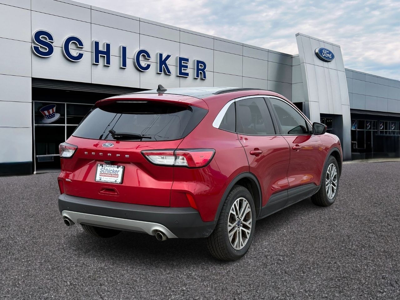 Ford Escape Vehicle Full-screen Gallery Image 02