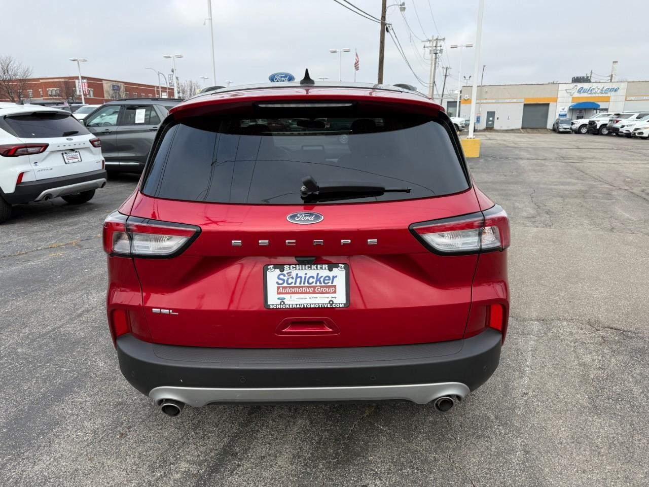 Ford Escape Vehicle Full-screen Gallery Image 07