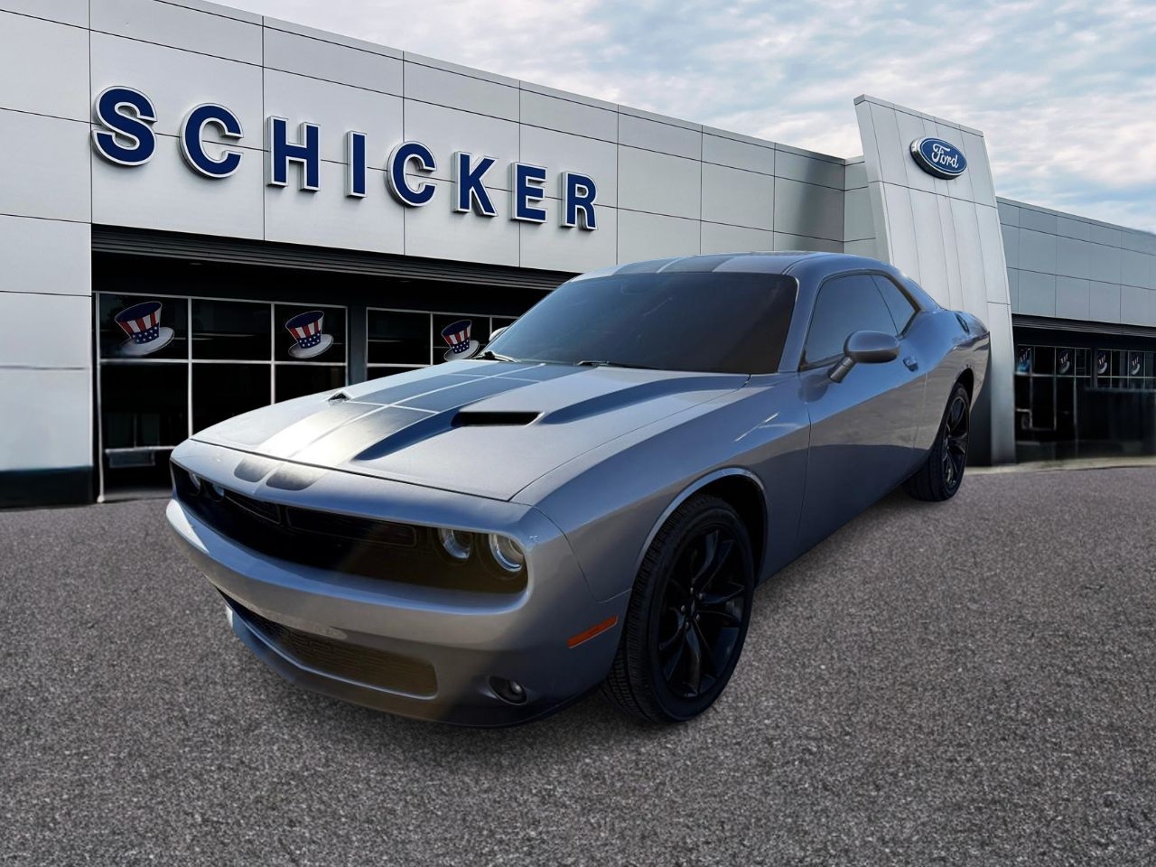 Dodge Challenger Vehicle Full-screen Gallery Image 04